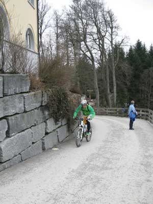 Hills_Uetliberg_w.jpg